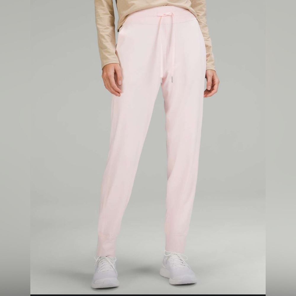 Lululemon ready to rulu joggers